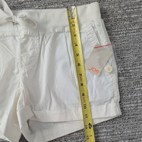 NWT - Joe Fresh Women's White Cargo Shorts with Drawstring Waist - Picture 6 of 8